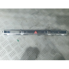 Лайсна с бутони за табло за Audi A8 D3 - Десен волан