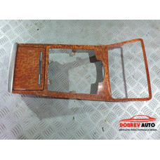 Лайсна централна конзола за Audi A8 D3 4.2 FSI Long Лайсна централна конзола за Audi A8 D3 4.2 FSI Long