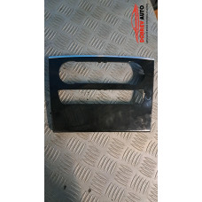 Лайсна централна конзола за Mercedes ML 320 W164 Лайсна централна конзола за Mercedes ML 320 W164