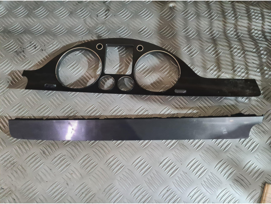 Лайсни за арматурно табло за Volkswagen Passat B6 - Десен волан