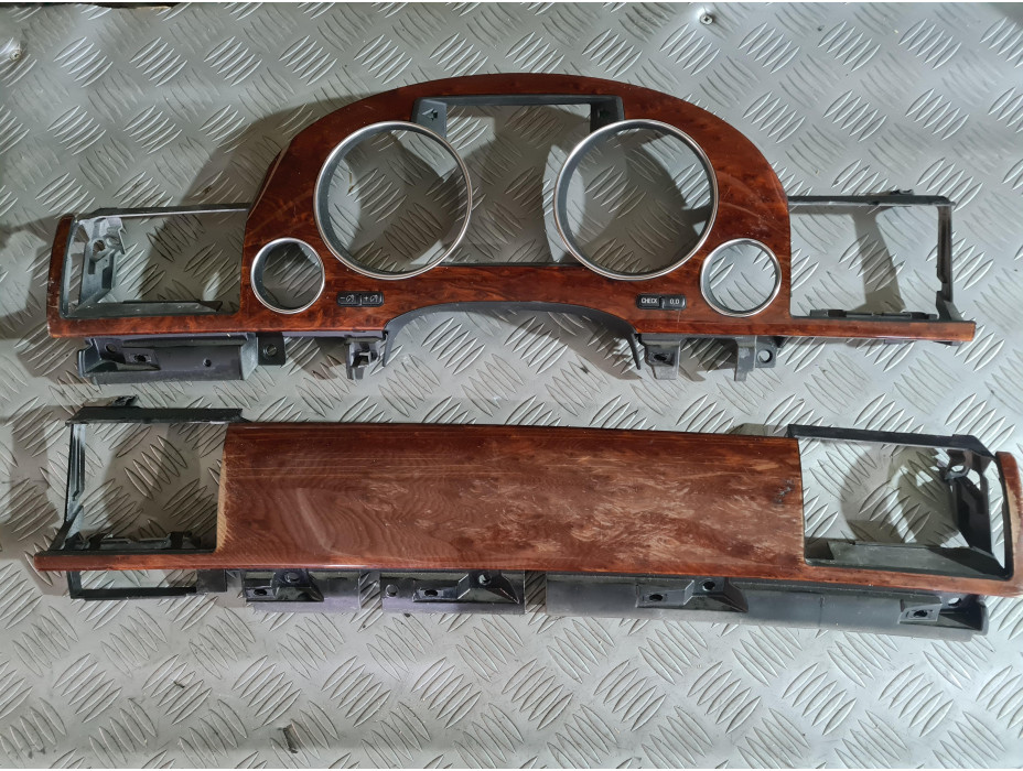 Лайсни за табло за Audi A8 D3 4.0 TDI