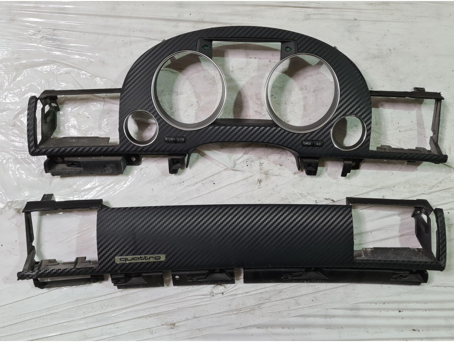 Лайсни за таблоза за Ауди А8 Д3 / Audi A8 D3 4.2 i 335к.с.