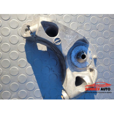 Лапа за компресор окачване за BMW 740xd G11 7646904