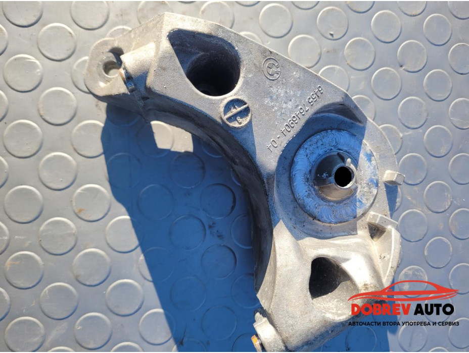 Лапа за компресор окачване за BMW 740xd G11 7646904 Лапа за компресор окачване за BMW 740xd G11 7646904