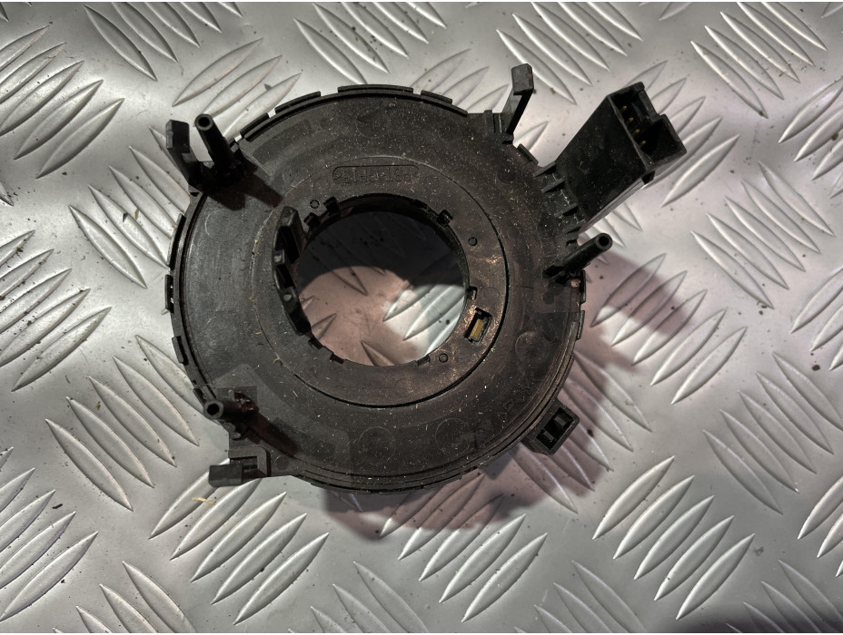 Лентов кабел за Audi A3 8L 1.8I Лентов кабел за Audi A3 8L 1.8I