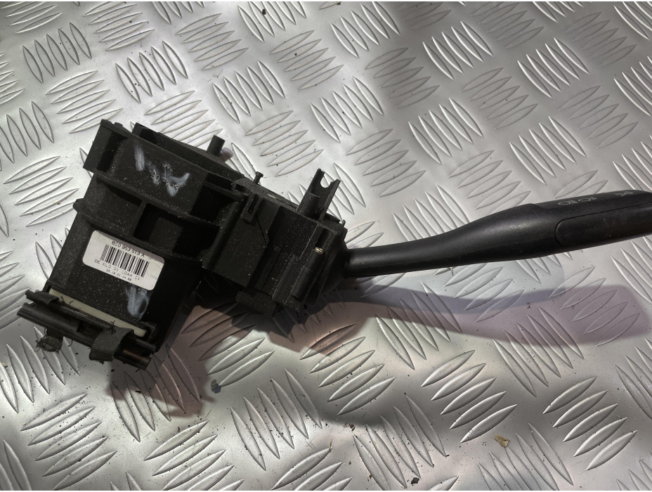 Лостче за мигачи за Audi A4 B6 Лостче за мигачи за Audi A4 B6