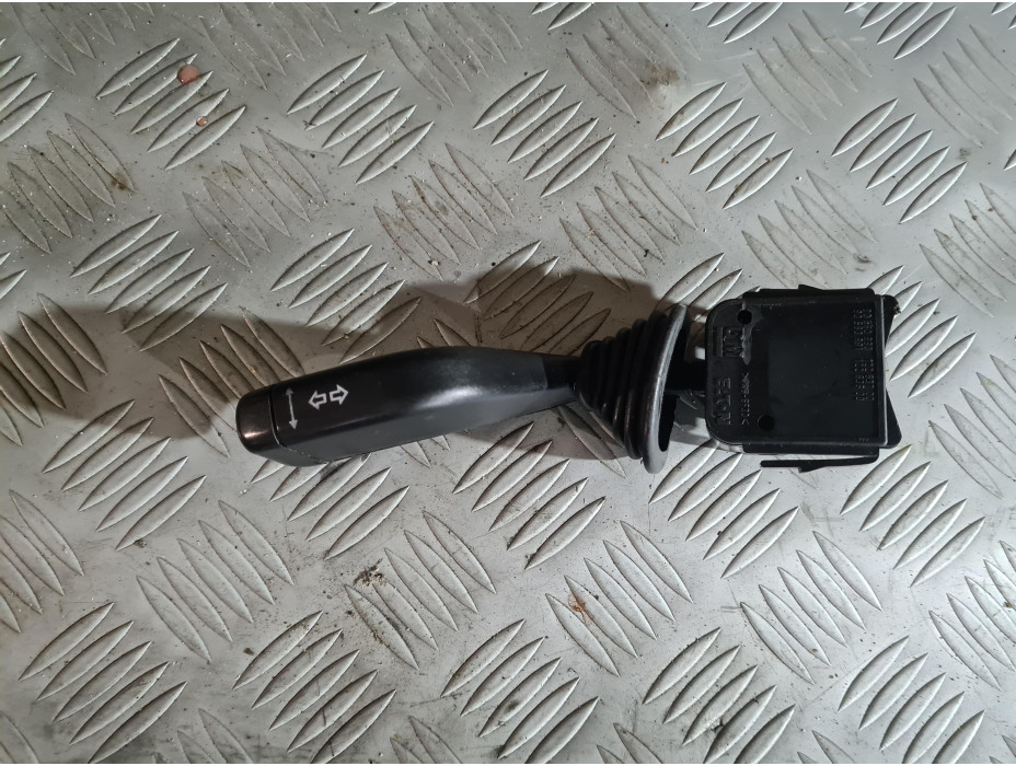 Лостче за мигачи за Opel Astra G 2.0 DTI Лостче за мигачи за Opel Astra G 2.0 DTI