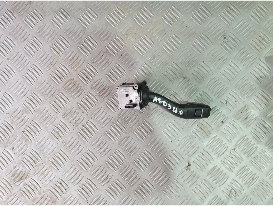 Лостче за чистачки за Audi A8 D3 4.0 TDI Лостче за чистачки за Audi A8 D3 4.0 TDI