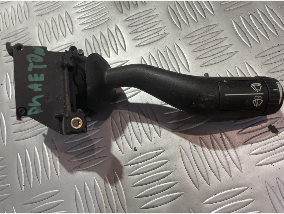 Лостче за чистачки за Volkswagen Phaeton Лостче за чистачки за Volkswagen Phaeton