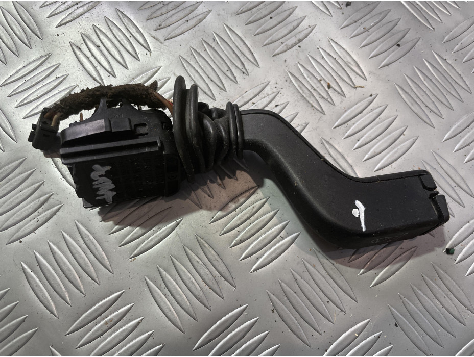 Лостче за чистачки с борд. компютър за Opel Astra G