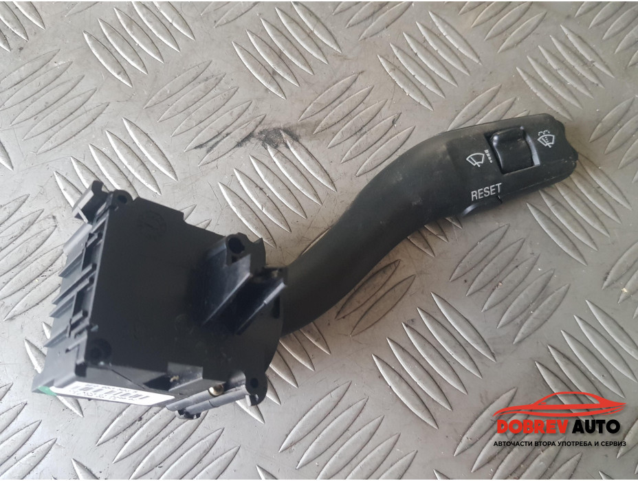 Лостче за чистачки с борд. компютър за VW Golf MK5