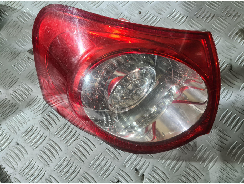 Ляв външен стоп за  VW Passat B6 2.0 TDI BMP