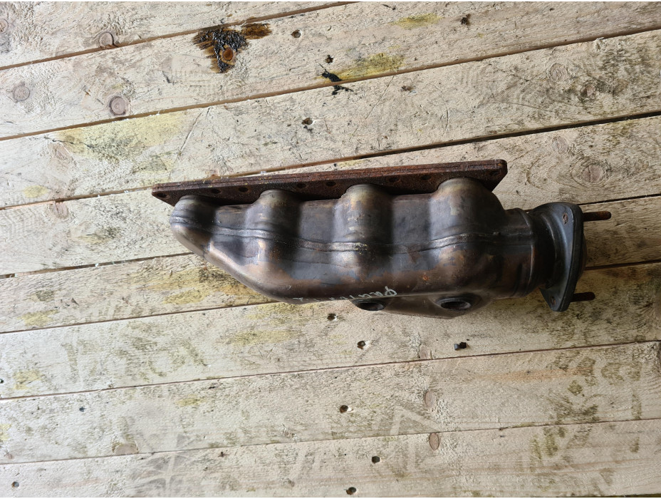 Ляв изпускателен колектор за Фолксваген Фаетон 4.2и / Volkswagen Phaeton 4.2i