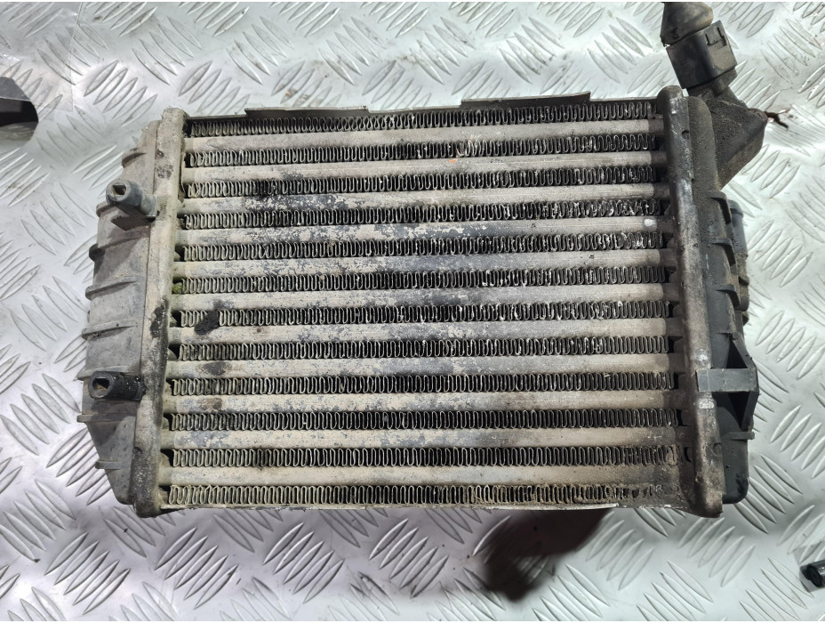 Ляв интеркулер за VW Passat B5 2.5 TDI Ляв интеркулер за VW Passat B5 2.5 TDI