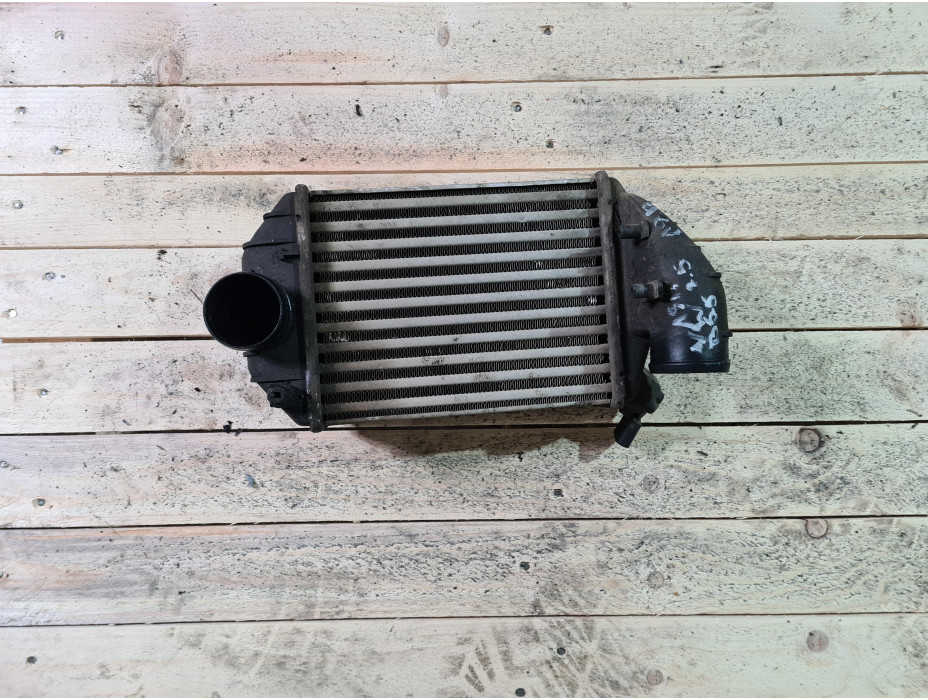 Ляв интеркулер за Фолксваген Пассат Б5.5 2.5ТДИ / Volkswagen Passat B5.5 2.5 TDI