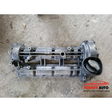Ляв капак клапани за Mercedes ML Class W164 3.2 CDI Ляв капак клапани за Mercedes ML Class W164 3.2 CDI