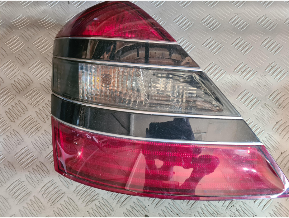 Ляв стоп за Mercedes S320 CDI W221 Ляв стоп за Mercedes S320 CDI W221