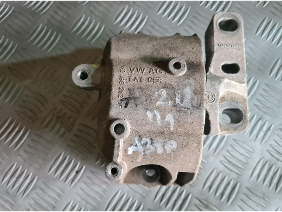 Ляв тампон за двигател за Audi A3 8P 2.0TDI Hatchback