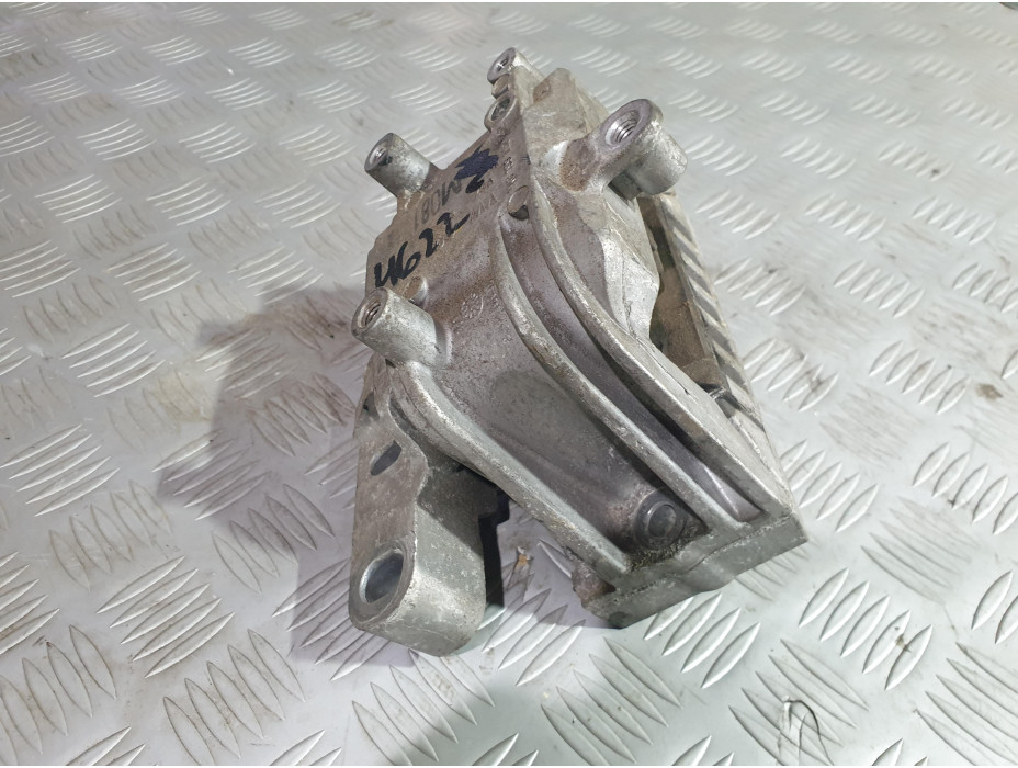 Ляв тампон за мотор за VW Touran 1.9 TDI Ляв тампон за мотор за VW Touran 1.9 TDI