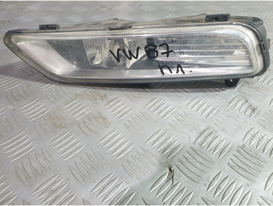 Ляв халоген за Фолксваген Пасат Б7 / VW Passat B7 2.0 TDI