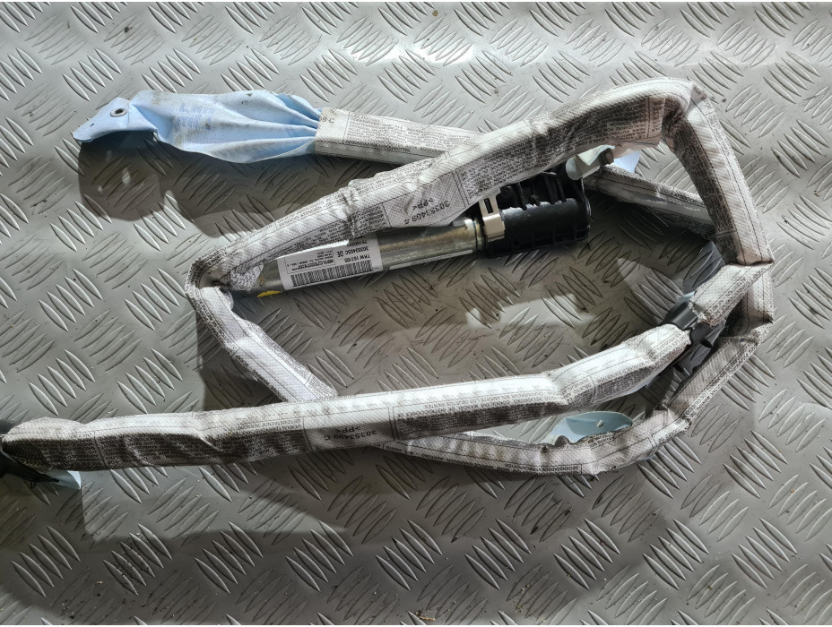 Лява завеса за Audi A6 C6 3.2 FSI Quattro Лява завеса за Audi A6 C6 3.2 FSI Quattro