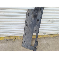 Лява кора под купето за VW Passat B6 2.0 TDI ВМР