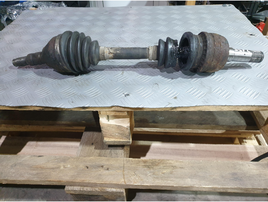 Лява полуоска за Opel Vectra C 2.2D