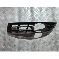 Лява решетка за халоген за Volkswagen Passat B6