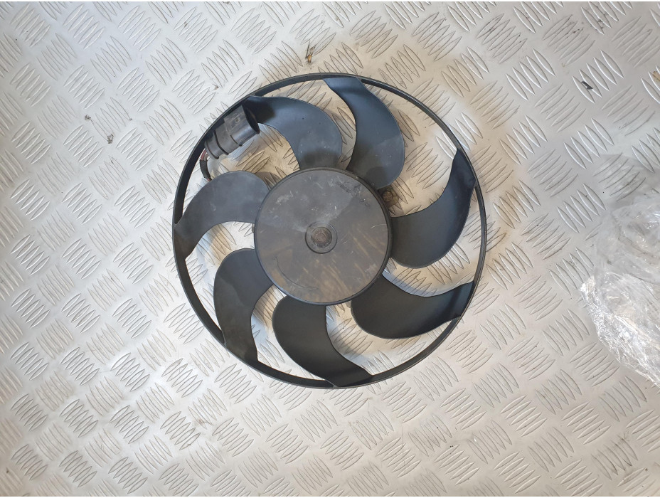 Малка охладителна перка за VW Passat B6 2.0 TDI