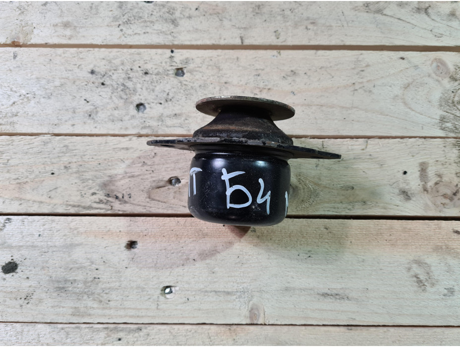 Малък тампон за двигател за Фолксваген Пасат Б4 / Volkswagen Passat B4 1.9 TDI