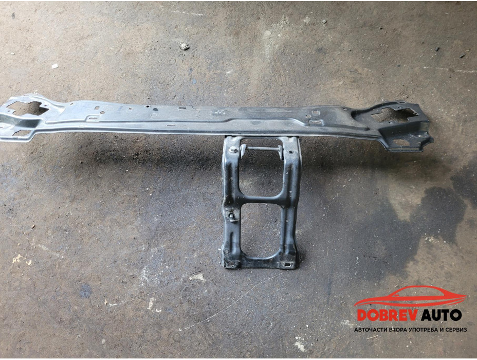 Маска (средна част) Mercedes C Class W203 Маска (средна част) Mercedes C Class W203