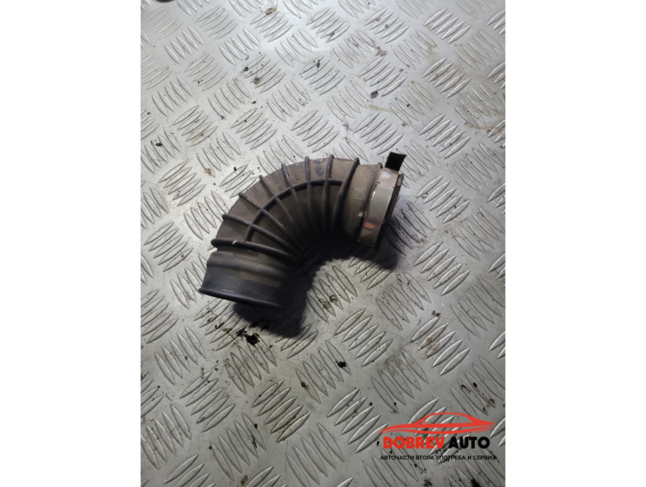 Маслен маркуч (1) за Audi A8 D3 4.0 TDI Маслен маркуч (1) за Audi A8 D3 4.0 TDI