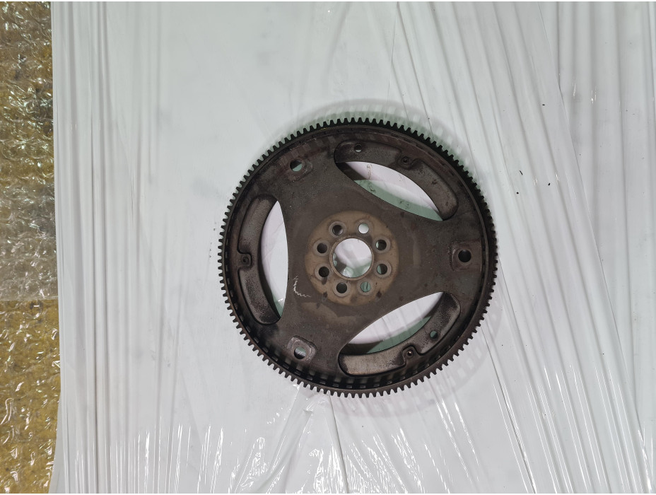 Маховик за Ауди А8 Д3 / Audi A8 D3 4.2 i 335к.с. Маховик за Ауди А8 Д3 / Audi A8 D3 4.2 i 335к.с.