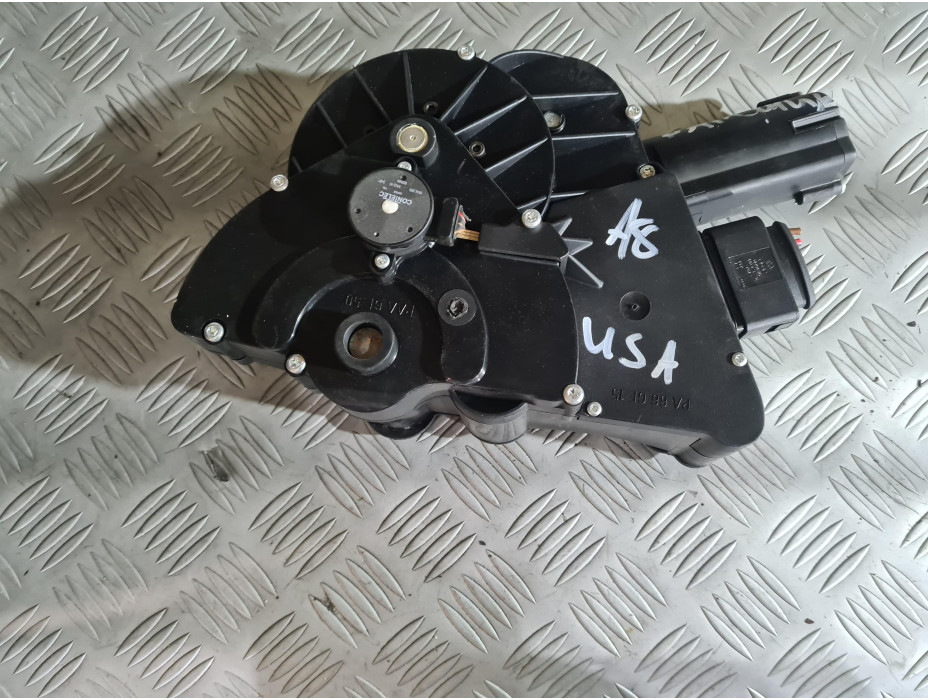 Механизъм за автоматично отваряне на багажник за Audi A8 D3