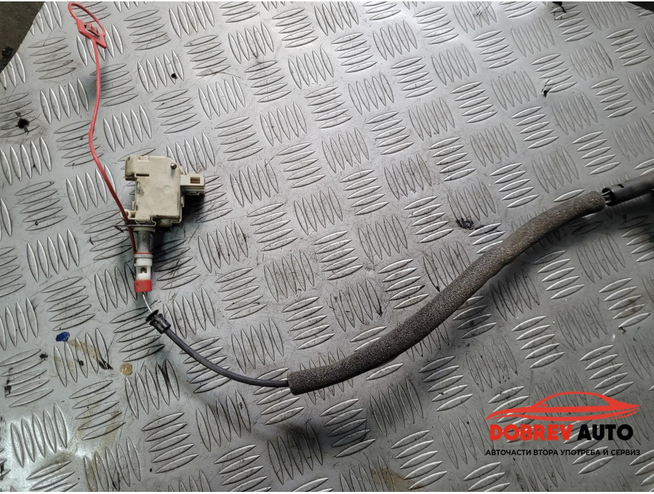 Механизъм отваряне на резервоар за Audi A8 D3 4.2 FSI