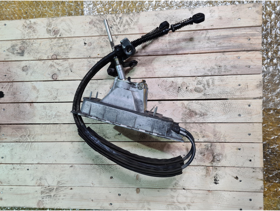 Механизъм с жила за ръчни скорости за Фолксваген Туаран / Volkswagen Touran 2.0TDI