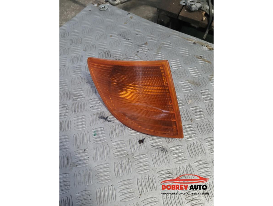 Мигач (десен) за Mercedes Vito W638 Мигач (десен) за Mercedes Vito W638