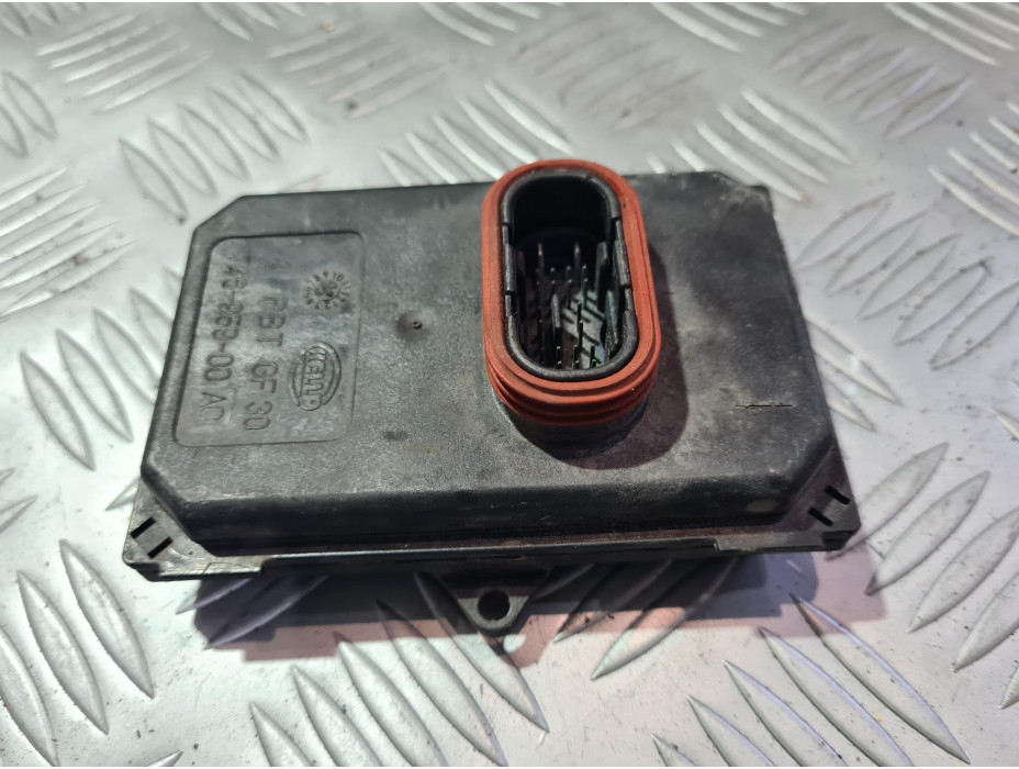 Модул автоматично регулиране на фаровете за Audi A8 D3 Модул автоматично регулиране на фаровете за Audi A8 D3