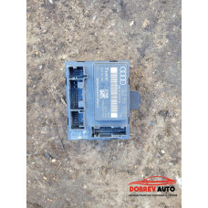 Модул врата (предна дясна - десен волан) за Audi Q7 4L