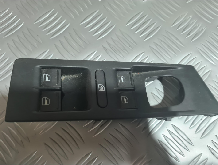 Модул ел. стъкла за Volkswagen Passat B7 Модул ел. стъкла за Volkswagen Passat B7