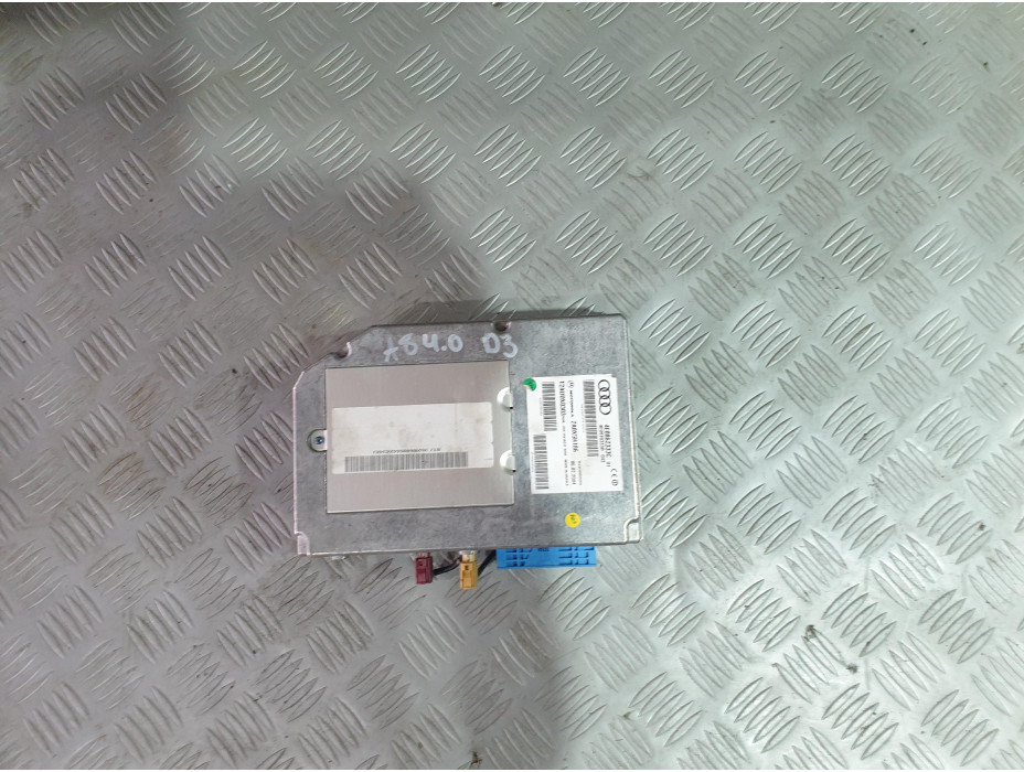 Модул за телефон за Audi A8 D3 3.0 TDI / Блутут