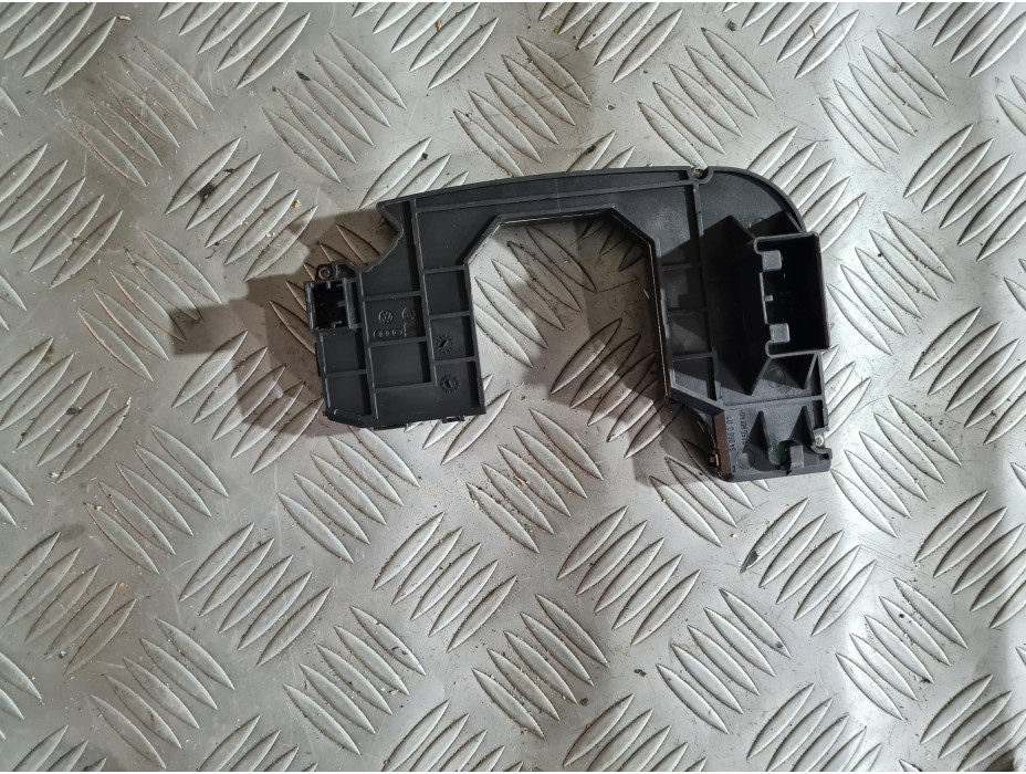 Модул зад волан за Audi A6 C6 3.2 FSI Quattro Модул зад волан за Audi A6 C6 3.2 FSI Quattro