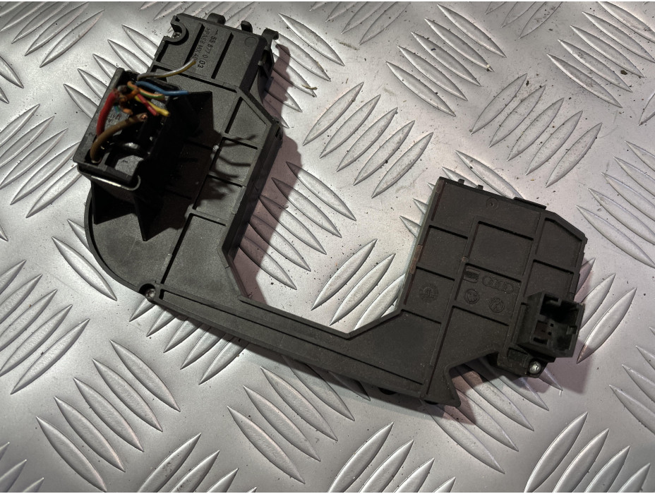 Модул под волан за Audi A4 B6