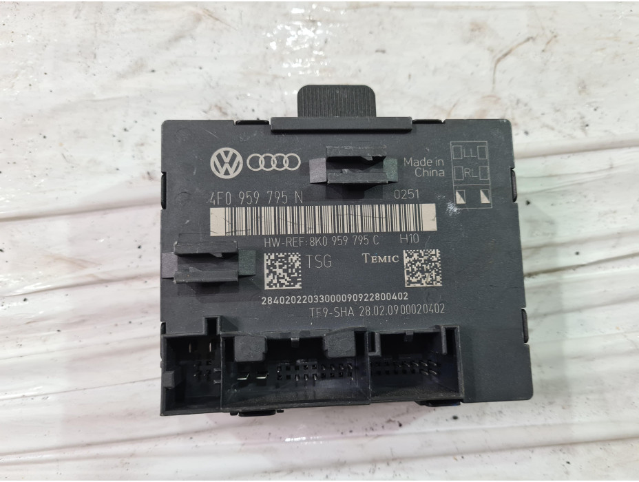 Модул управление за задна врата за Ауди А4 Б8 / Audi A4 B8 2.0 TDI комби