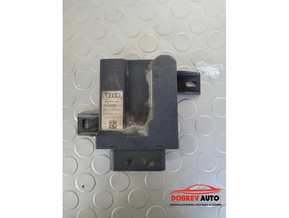 Модул управление подкачваща помпа за Audi A8 D4 4.2 TDI Модул управление подкачваща помпа за Audi A8 D4 4.2 TDI