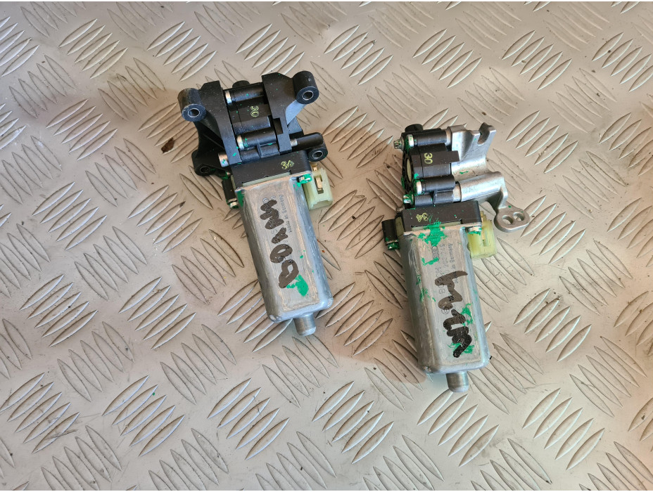 Моторче волан за Mercedes S320 CDI W221