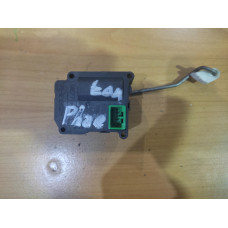 Моторче за капа за парно - 124 за VW Phaeton