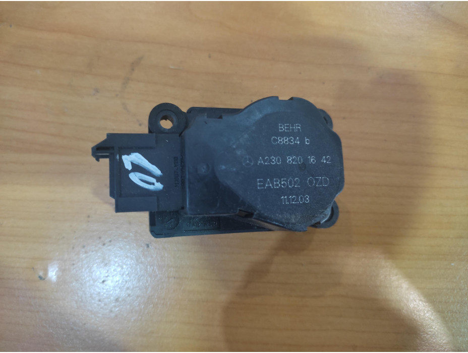 Моторче за клапа за парно - 10 за Mercedes E Class W211