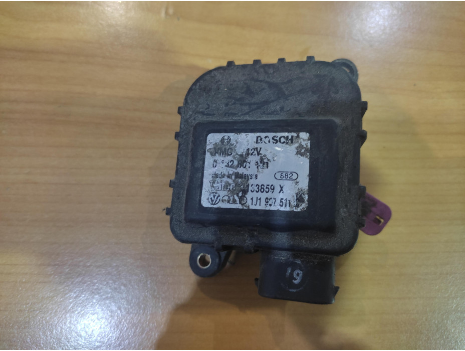 Моторче за клапа за парно - 118 за Audi A3 8L Моторче за клапа за парно - 118 за Audi A3 8L