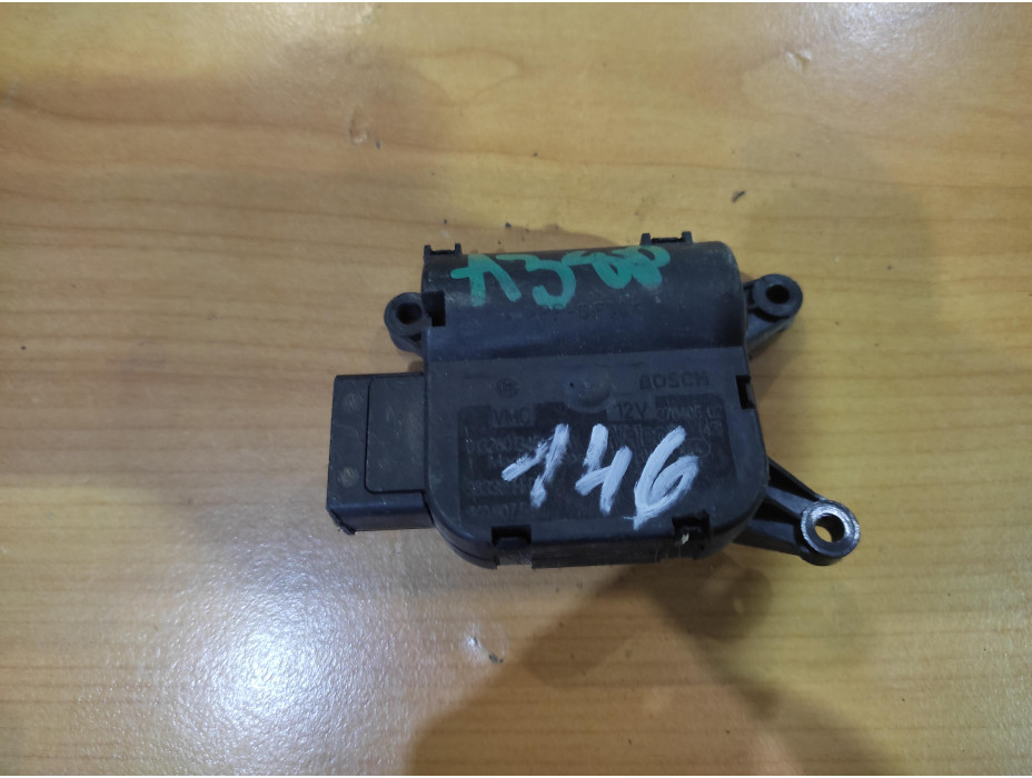 Моторче за клапа за парно - 146 за Audi A3 8P